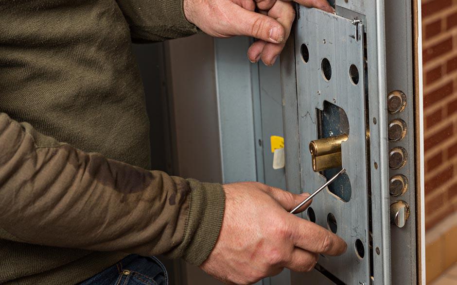  changer serrure porte blindée Villejuif
